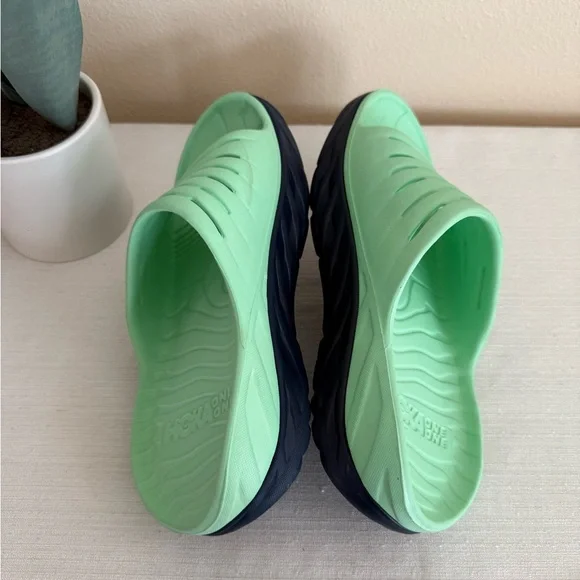 HOKA One One Mint Green/Black Unisex Slide Sandals - Picture 8 of 11